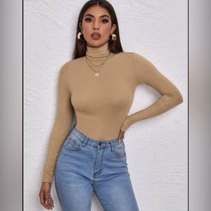 solid high neck slim tee